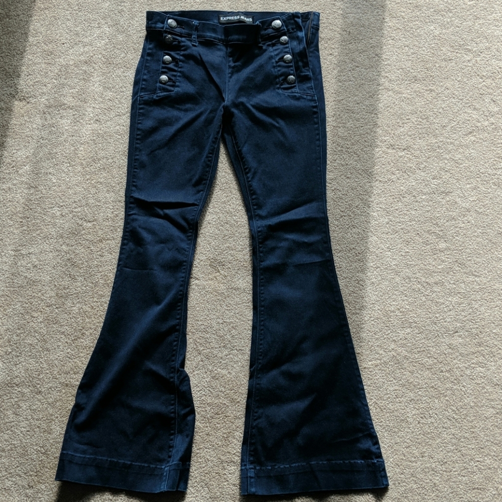 Express sz 8 Mid Rise Bell Flare Navy Blue